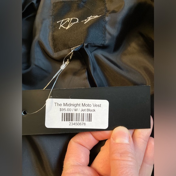 The Midnight Moto Vegan Leather Vest - RD Style - Medium - Elle's Boutique - Picture 11 of 12